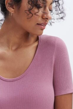 Itana Dream Rib Tee - Lilac -AGOLDE || CITIZENS OF HUMANITY Sales 0018 Short Sleeve Itana Lilac 4451 web 090d6f8d ca0f 42bd b917 dedd6191af0d