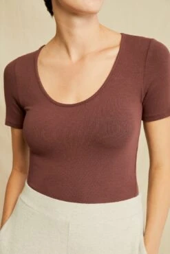 Itana Dream Rib Tee - Mocha -AGOLDE || CITIZENS OF HUMANITY Sales 0018 Short Sleeve Itana Mocha 4462 web caa59471 2259 4ae6 8642 d58a50bc3905