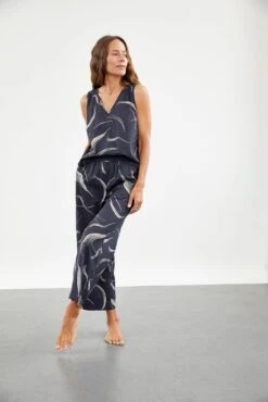 Mariposa Tank - Malaga Print - ReAmour -AGOLDE || CITIZENS OF HUMANITY Sales 0067 Mariposa Malaga 0120 web d525f455 0915 45df b663 35c4cee66b9f