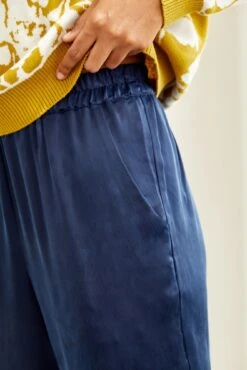 Henri Cupro Joggers - Navy -AGOLDE || CITIZENS OF HUMANITY Sales 0074 Henri Cupro Navy 0684 web 3ca5bc5d 27eb 4146 af15 7b3953922dde