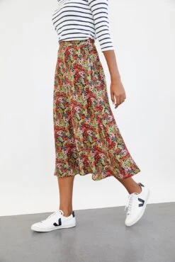 Poppy Skirt - Meadow Floral -AGOLDE || CITIZENS OF HUMANITY Sales 0084 Poppy Meadow 1457 web f8aa1c07 8e58 497f 8298 b7043ee8b8b5
