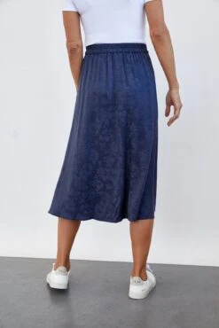 Poppy Skirt - Beryl Navy -AGOLDE || CITIZENS OF HUMANITY Sales 0147 Poppy Jaquard Beryl 1918 web 97ef1a27 6df6 4729 bf47 af3b86a1df7f