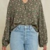 Mai Ecovero Blouse - Lago Green -AGOLDE || CITIZENS OF HUMANITY Sales 0188MaiLagoGreen 2371 web abb928cd 4d1a 43fc afb1 01cf19ca38b1
