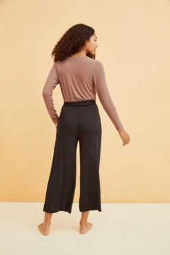 Rowan Zero-Waste Pant - Black 8 Rowan Zero-Waste Pant - Black -AGOLDE || CITIZENS OF HUMANITY Sales 0356 Rowan Zero Waste Pant Black 2195 web 35705be6 5e73 4e93 af03 3c5247043a93