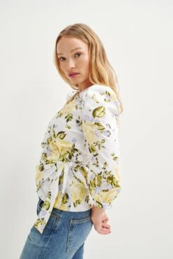 Linette Upcycled Cotton Blouse - Capri Floral -AGOLDE || CITIZENS OF HUMANITY Sales 0359 Linette Capri Floral 0594 web fbd17b04 20d8 40b1 b3f1 91e451ff1a1b