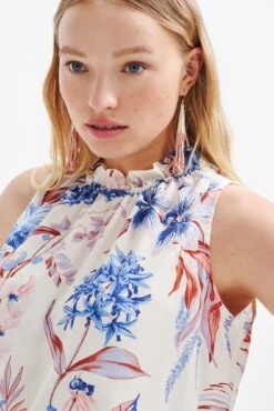 Keke Washable Silk Blouse - Saint Barts White Floral -AGOLDE || CITIZENS OF HUMANITY Sales 0455 keke silk ivory saint barts 0371 web 57d47c87 4257 4fa9 99fc e18267a214ef