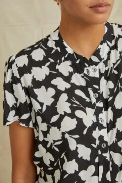 Elodie Ecovero Blouse - Vista Floral -AGOLDE || CITIZENS OF HUMANITY Sales 0460ElodieVista 7177 web 8cff7227 4435 4112 8783 efd8b3a97d2f