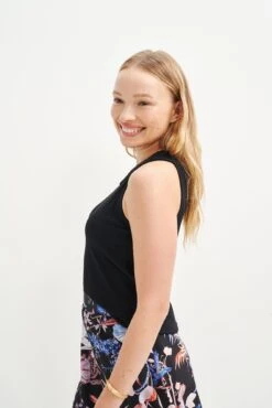 Leomie Paris Rib Tank - Black -AGOLDE || CITIZENS OF HUMANITY Sales 0474 Leomie Black 0893 web 675ee69e bfb3 4b95 ba2f 81f7b483cbe5