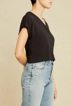 Juliet Dream Knit Tee - Black -AGOLDE || CITIZENS OF HUMANITY Sales 0480 Juliet Black 1816 web 00ba0c29 d462 4135 8ba8 373de790c63c