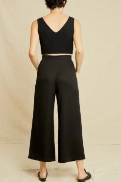 Rosa Paris Rib Tank - Black - ReAmour -AGOLDE || CITIZENS OF HUMANITY Sales 0516 Rosa Black 0704 web fdba43a7 8384 4f56 b020 f8b3f391f191