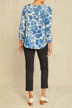 Eusalia Ecovero Blouse - Elsinore Blue -AGOLDE || CITIZENS OF HUMANITY Sales 0517 Eusalia Elsinore Blue 3371 web d8cf55bb 9603 4c80 84c6 55c6e6b9fc2d