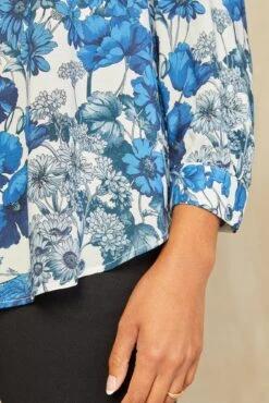 Eusalia Ecovero Blouse - Elsinore Blue -AGOLDE || CITIZENS OF HUMANITY Sales 0517 Eusalia Elsinore Blue 3407 web 7921c7a6 6478 4a70 a26a 1da639945173