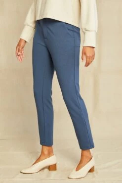 Graziella Ponte Twill Pants - Azure - ReAmour -AGOLDE || CITIZENS OF HUMANITY Sales 0548 Graziella Azure 3831 web a42bf831 fd79 4c2e b760 4180315067ac