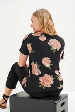 Cecelia Upcycled Tee - San Clemente Floral -AGOLDE || CITIZENS OF HUMANITY Sales 0555 SS Cecelia Upcycled San Clemente Floral 1585 web 54084eb5 c178 4b2c aaa4 fd201743bf41