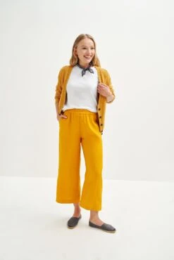 Salice Linen Pants - ReAmour -AGOLDE || CITIZENS OF HUMANITY Sales 0558 Salice Linen Sunflower 1951 web 0c622aab 84c5 4329 8060 16a4601e03ad