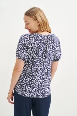 Lotta Washable Silk Blouse - Navy Sauvage -AGOLDE || CITIZENS OF HUMANITY Sales 0563 Lotta Silk Sauvage Print 1252 web 24860948 b4ef 4ead b983 b153a6674a28