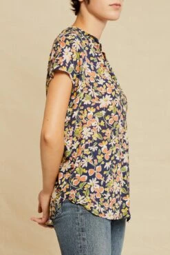 Renata Ecovero Blouse - Marion Floral -AGOLDE || CITIZENS OF HUMANITY Sales 0607 Renata Ecovero Mojave Bloom 0033 web 238f3ff9 9e08 4907 9ae1 e0e259a9d8cd
