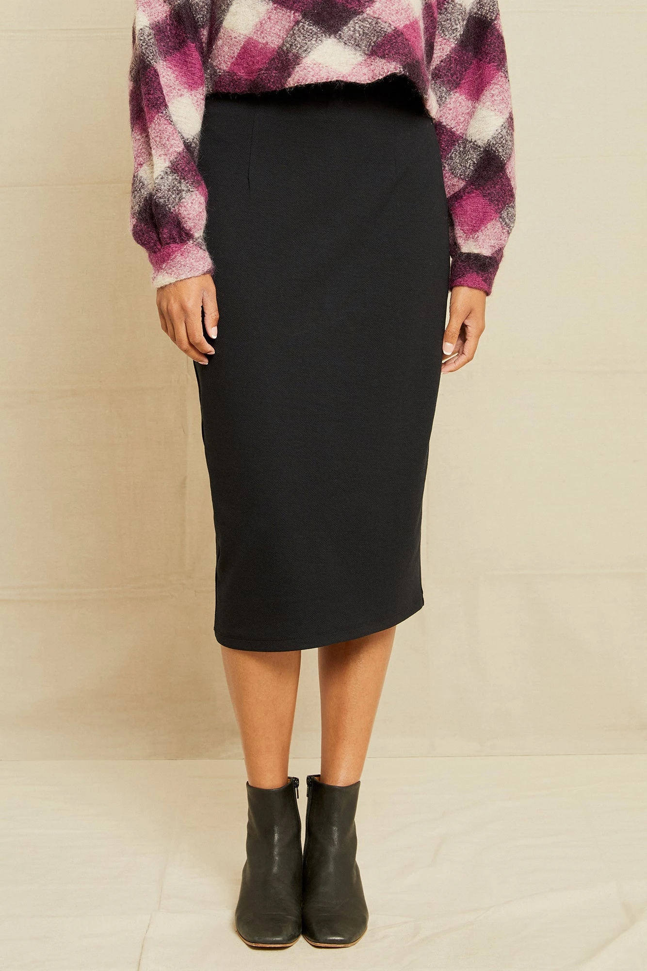 Alice Ponte Midi Skirt - Black 3 Alice Ponte Midi Skirt - Black