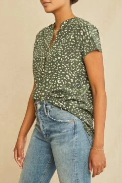 Renata Washable Silk Blouse - Rocher Dot -AGOLDE || CITIZENS OF HUMANITY Sales 1068 Renata Washable Silk Rocher Dot 1519 web 34092e07 4835 4de4 9a59 bbf3e3a48725