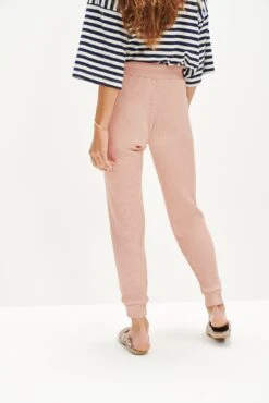 Skylar Paris Rib Joggers - Rose 8 Skylar Paris Rib Joggers - Rose -AGOLDE || CITIZENS OF HUMANITY Sales 2050 Skylar Jogger Rose 0085 web 6d6f559e b467 4de4 af5f 695357fcb70c