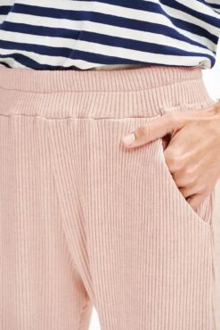 Skylar Paris Rib Joggers - Rose 9 Skylar Paris Rib Joggers - Rose -AGOLDE || CITIZENS OF HUMANITY Sales 2050 Skylar Jogger Rose 0091 web c5a6413d de74 4be4 9ae9 707823c7d7fb