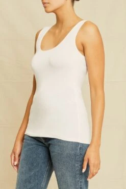 Iris Dream Knit Tank - Black - ReAmour 11 Iris Dream Knit Tank - Black - ReAmour -AGOLDE || CITIZENS OF HUMANITY Sales 4012IrisScoopNeckTankWhite 3004 web 4c82e0c1 b086 4cea 9c4a d594f863e237