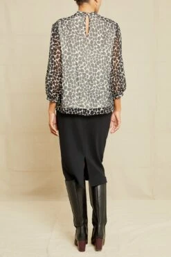 Astrid Nouveau Silk Blouse - Cobblestone Dot -AGOLDE || CITIZENS OF HUMANITY Sales 7090 Astrid Cobblestone Print 12753 web 0240e36a c6e7 472d a986 c6d0ed6293aa