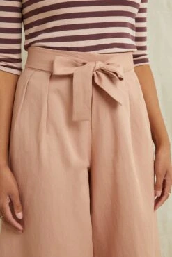 Frankie Femme Fête Pant - Rose -AGOLDE || CITIZENS OF HUMANITY Sales 7602FrankieRose 1699 web 453ce01d bf7c 4368 b4b2 c6a00194b7a6