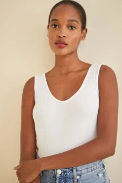 Mirabelle Dream Rib Tank - ReAmour -AGOLDE || CITIZENS OF HUMANITY Sales 9332 Mirabelle White 2646 web e375ac2b 424c 493b 96a6 6545674e5682