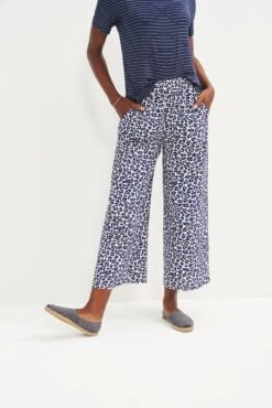 Salice Washable Silk Pants - Navy Sauvage -AGOLDE || CITIZENS OF HUMANITY Sales 9388 Salice Washable Silk Sauvage Print 0364 web 4604b0bb 4e95 40f7 86b0 0f618a06ab04