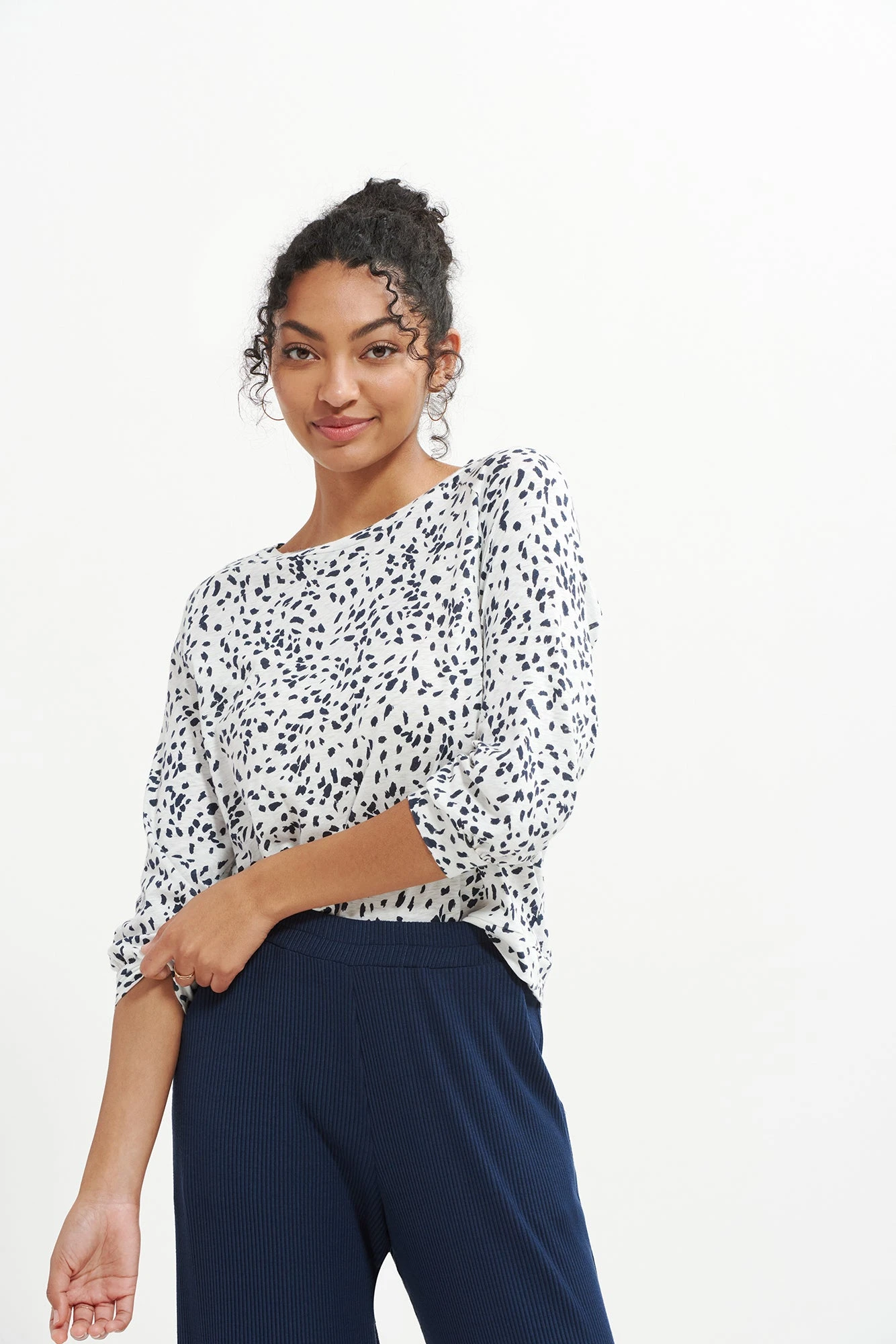 Issa Raglan Tee 3 Issa Raglan Tee