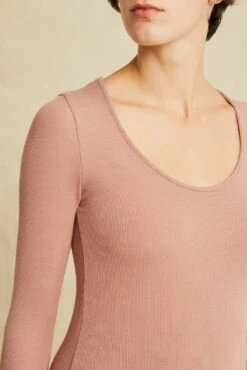Itana Long Sleeve Dream Rib Tee - Quartz -AGOLDE || CITIZENS OF HUMANITY Sales 9456 Itana Quartz 4162 web 6ba8512c 1a18 4d7c 948c 75b0450f44e0