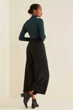 Eldora Cupro Pants - ReAmour -AGOLDE || CITIZENS OF HUMANITY Sales 9671 Eldora Cupro Black Stripe 0873 web b83362f7 fd83 414a a8d6 6433bdc04837