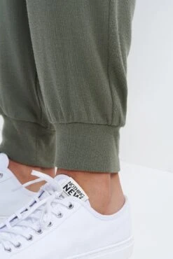 Skylar Dream Rib Joggers - Vetiver -AGOLDE || CITIZENS OF HUMANITY Sales 9687 Skylar Dream Rib Vetiver 0762 Web cec2714a 48cf 46e8 850e 48efe18327fe