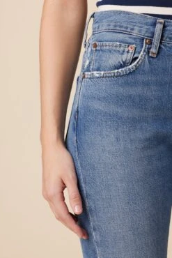 AGOLDE Riley High Rise Straight Crop Jean - Collective -AGOLDE || CITIZENS OF HUMANITY Sales Riley Collective 5 2f256c03 14aa 4218 93c5 25fe5f99bb92